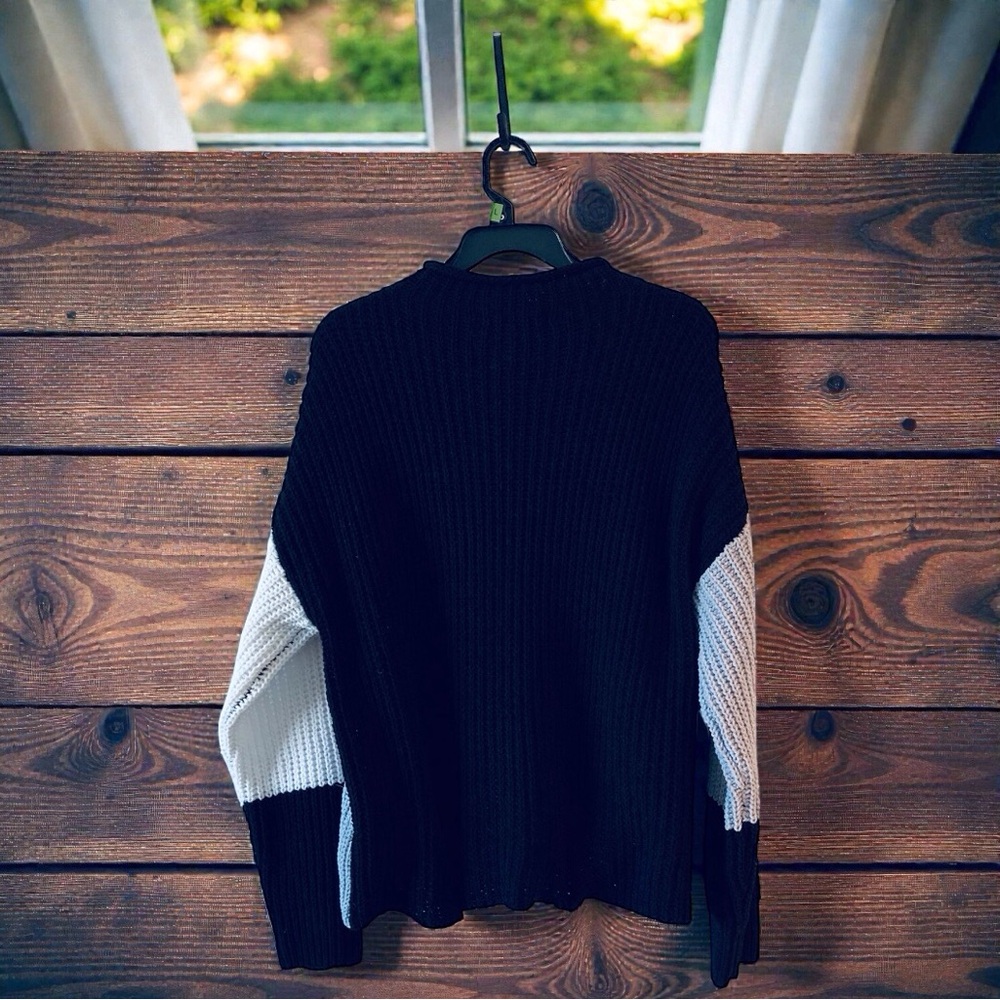 Absolutely Famous Colorblock Chenille Sweater Women’s XL Mock Neck Black & White - Picture 2 of 8